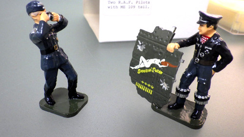 Vtg frontline wwii figure - frontline,